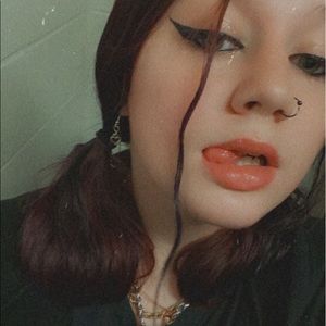 Meet your Posher, Alanna